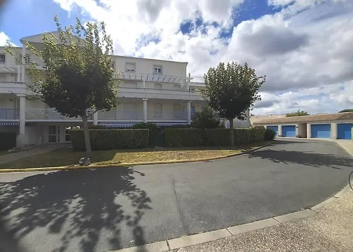 Beau T3 A Sur Mer, Piscine Ete , Parc , Parking , A 400 M Apartment *