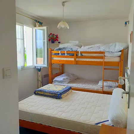 Apartment Beau T3 A Sur Mer, Piscine Ete , Parc , Wifi , A 400 M Vaux-sur-Mer